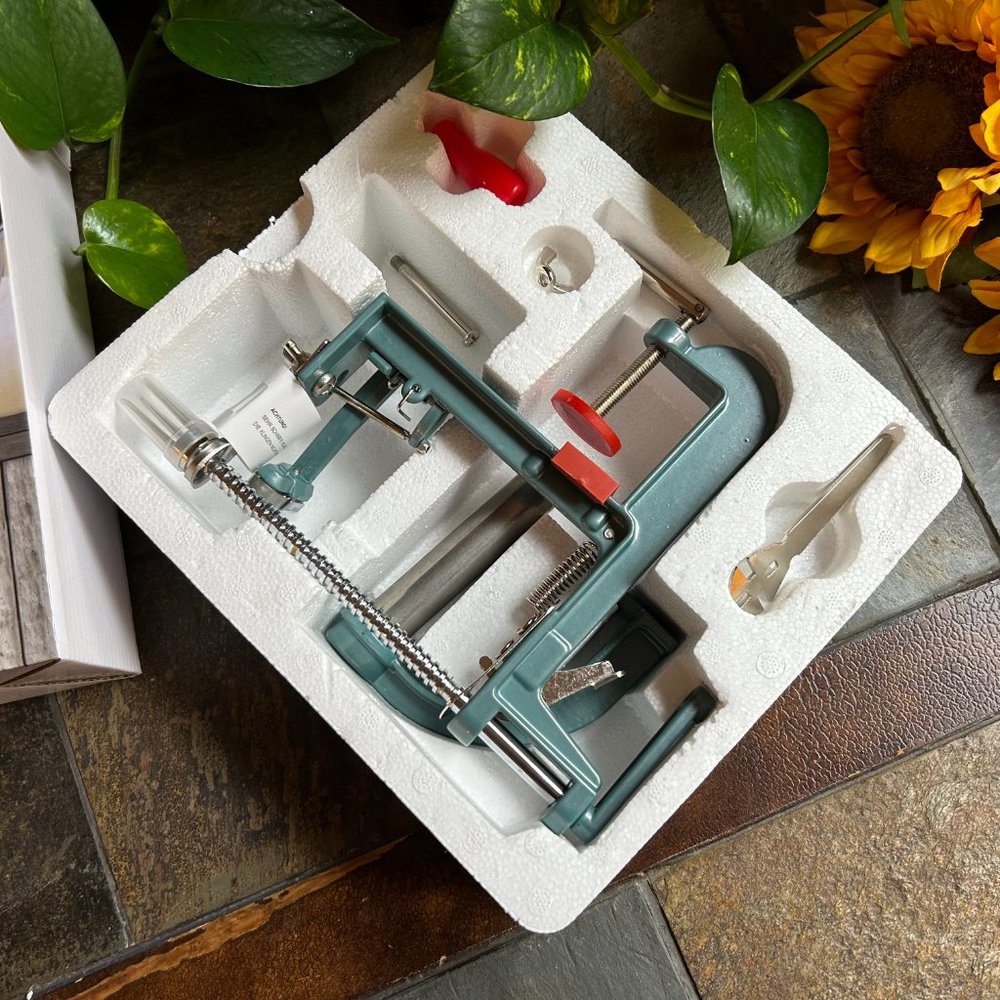 Apple Express Apple Corer, Peeler and Slicer (NEW) - Picture 14 of 14